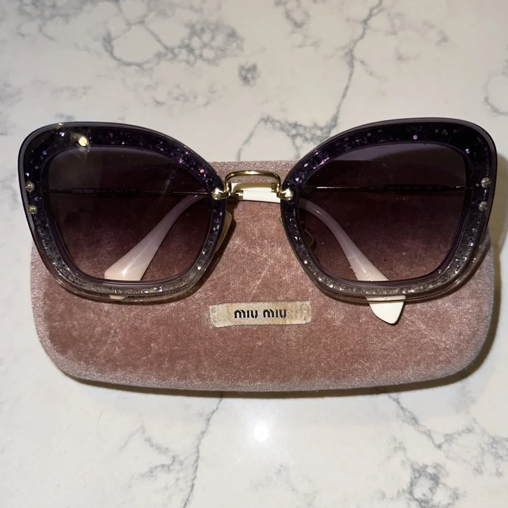 ❤️Miu Miu Purple Cat eye Sunglasses with Sparkles! ❤️🕶️ - Picture 4 of 8